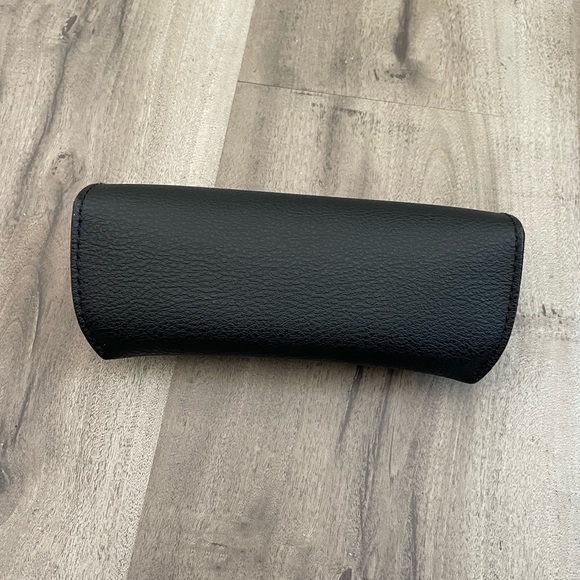 Black Rayban Case - Picture 2 of 4